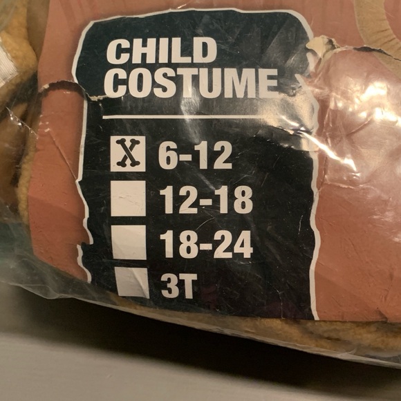 Spooktacular Creations Lion costume
•size 6-12 months
•tan color NWOT no boots - Picture 10 of 10